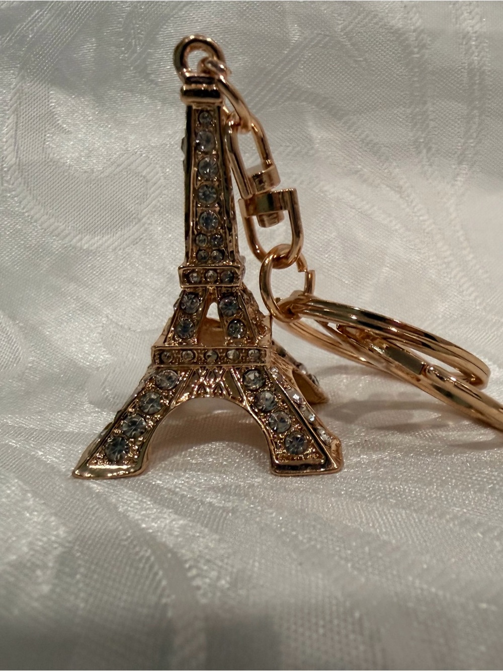 Gold Eiffel Tower Crystal Keychain - Fashion Accessory New